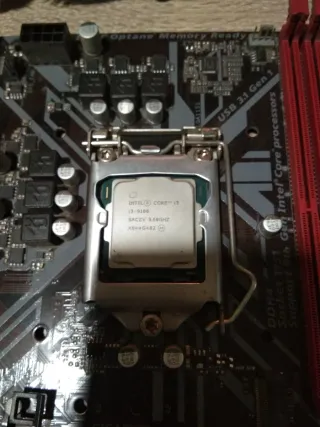 Placa Base Gigabyte + Intel CPU