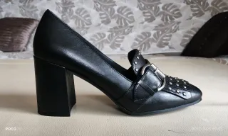 Zapatos de tacón de piel negros