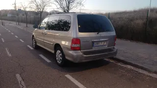 KIA Carnival 2006 PEGATINA B