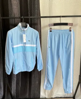 Conjunto deportivo Lacoste azul