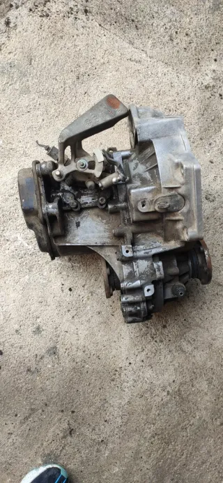 Caja de cambios Seat Ibiza 6L