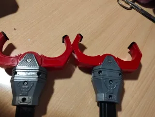 2 Pinzas Juguete Recoge Todo