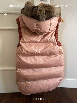 Chaleco plumífero Hoss Intropia rosa y marrón