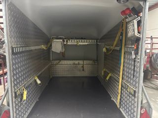 Remolque Cuni Fibra Cerrado