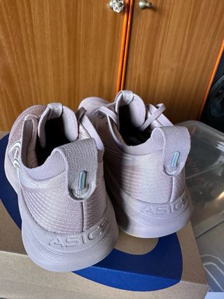 Asics Gel Nimbus 27 Beige/Rosa Talla 37.5