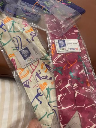 Cravatta seta italiana nuova con cartellini