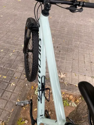 Bicicleta casi nueva Specialized