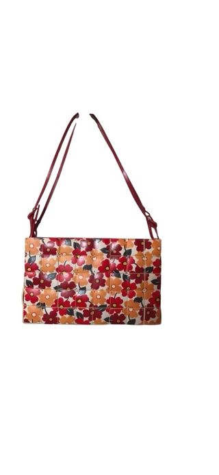 Bolso estampado flores efecto madera