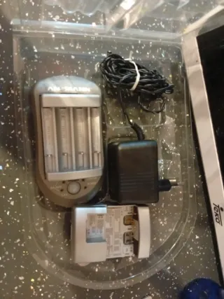 Cargador de Pilas TEDI AA/AAA