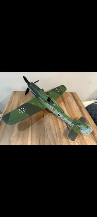 Avión Caza Alemán 1/18 21st Century Toys