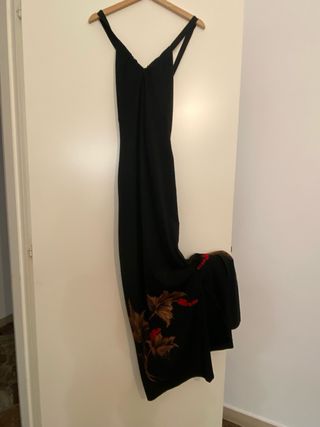 Abiti lunghi e giacca  nera eleganti da donna