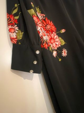 Abiti lunghi e giacca  nera eleganti da donna