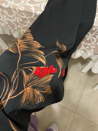 Abiti lunghi e giacca  nera eleganti da donna