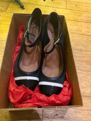 Zapatos de tacón Lobe lunares