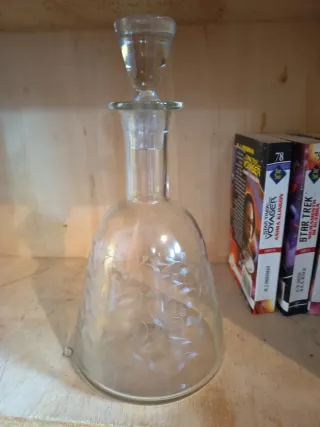 Caraffa in vetro decorata