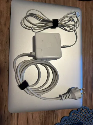 MacBook Pro 15 2015 con cargador original