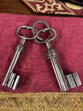 Coppia chiavi antiche da cassaforte x Javi