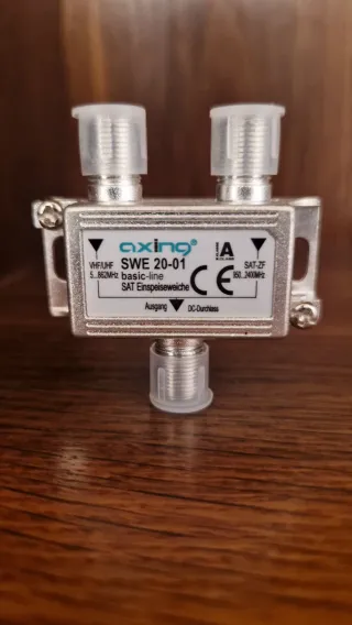 Distribuidor de Antena Axing SWE 20-01