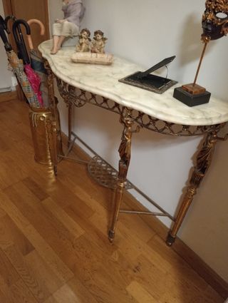 Consola Mármol y Metal Dorada