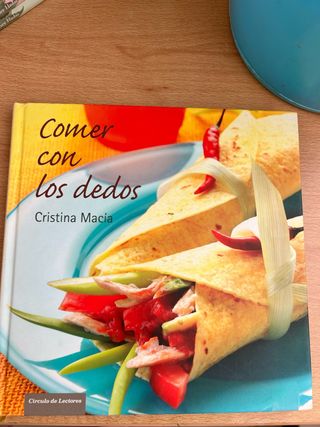 Comer Con Los Dedos