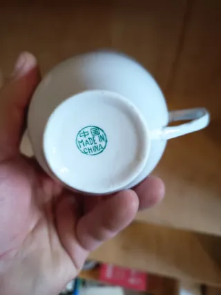 Set 4 Tazze e Piattini Porcellana Oro