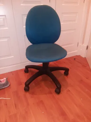 Silla giratoria escritorio azul