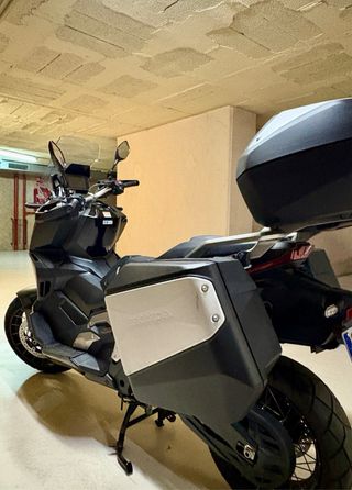 HONDA X-ADV 750