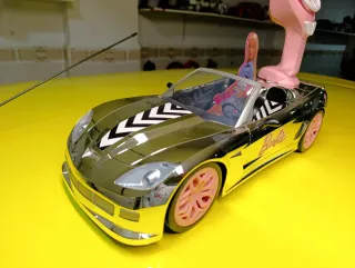 Coche RC Barbie sin estrenar