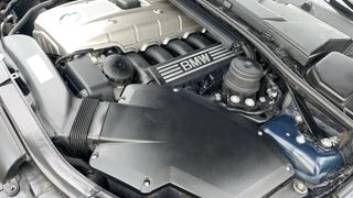 BMW Serie 3 2005 325i E90