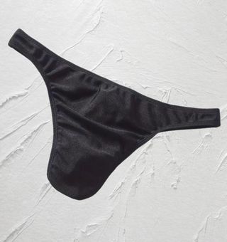 Bañador negro con cremallera