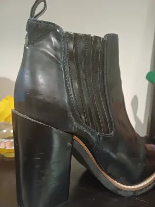 Botines de tacón azul oscuro
