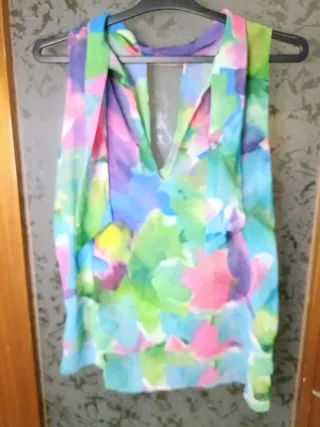 Camiseta sin mangas multicolor