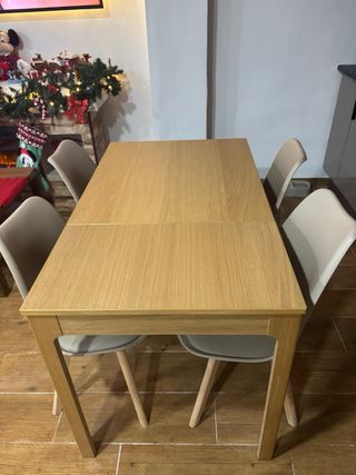 Mesa de comedor de madera de extensible