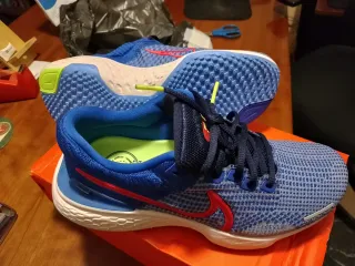 Nike Invincible Run FK 2