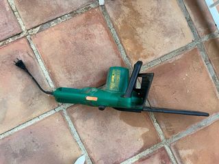 Cortasetos Eléctrico Black+Decker 35cm