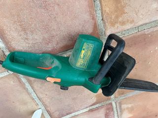 Cortasetos Eléctrico Black+Decker 35cm