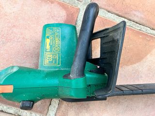 Cortasetos Eléctrico Black+Decker 35cm