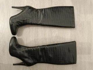 Botas altas efecto piel cocodrilo