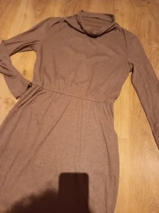 Vestido beige cuello alto talla M