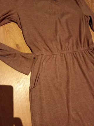 Vestido beige cuello alto talla M