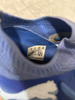 Botas de fútbol Puma niño/a. Talla 33