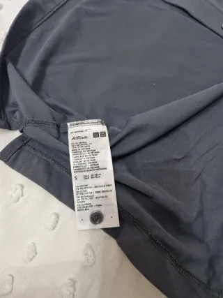 Camisa Uniqlo airism gris Talla S hombre