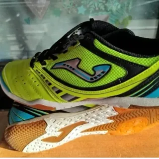 Lote 2 pares Zapatillas Fútbol Sala  Talla 45