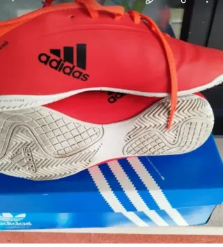 Lote 2 pares Zapatillas Fútbol Sala  Talla 45