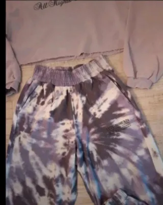 Conjunto Bershka Sudadera y Pantalón Tie Dye