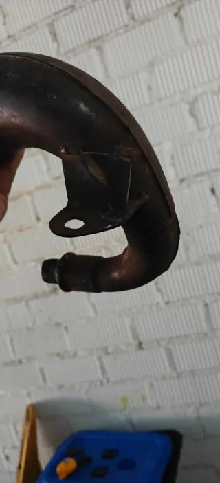 Escape moto 49cc tecno sprint competición.