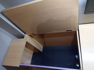 Dormitorio juvenil  con cama nido..ropero.