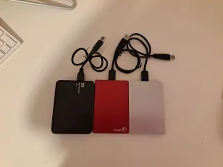 Pack 3 Discos Duros Portátiles WD y Seagate