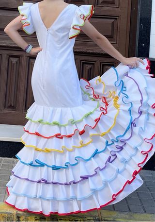 Traje de Flamenca Talla 38/40 Volantes Arcoíris