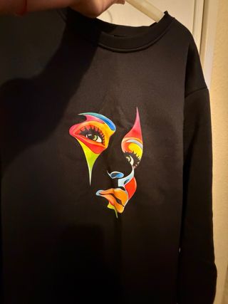 Vestido Sudadera Negro Multicolor.